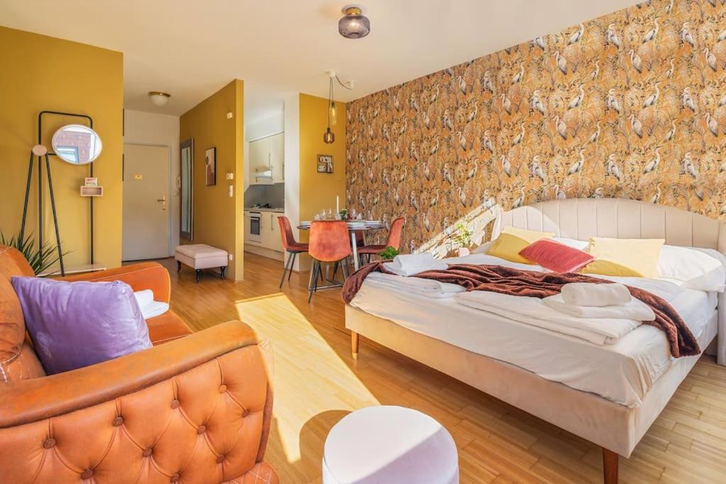 Dry Flower Apt. / 2br. / Rooftop / New Apartment Wien