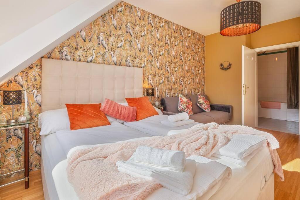 Dry Flower Apt. / 2br. / Rooftop / New Apartment Wien